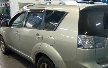 Mitsubishi Outlander III рестайлинг 3, 2008 год, 880 000 рублей, 4 фотография
