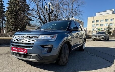 Ford Explorer VI, 2018 год, 2 700 000 рублей, 2 фотография