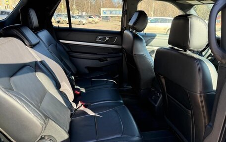 Ford Explorer VI, 2018 год, 2 700 000 рублей, 15 фотография