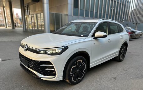 Volkswagen Tiguan, 2024 год, 4 690 000 рублей, 4 фотография