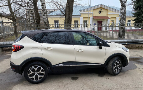 Renault Kaptur I рестайлинг, 2019 год, 1 850 000 рублей, 5 фотография