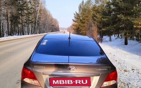 Hyundai Solaris II рестайлинг, 2013 год, 800 000 рублей, 19 фотография