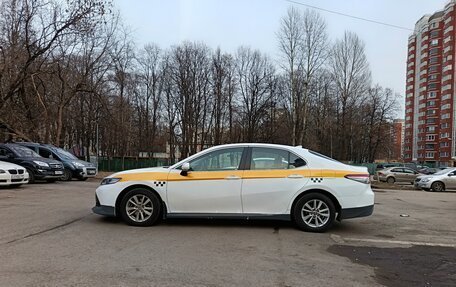 Toyota Camry, 2021 год, 2 195 000 рублей, 14 фотография