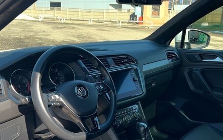 Volkswagen Tiguan II, 2019 год, 2 980 000 рублей, 11 фотография