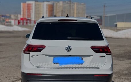 Volkswagen Tiguan II, 2019 год, 2 980 000 рублей, 6 фотография