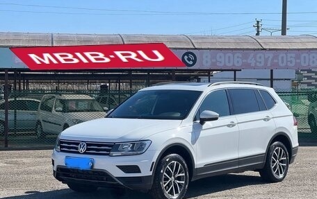 Volkswagen Tiguan II, 2019 год, 2 980 000 рублей, 12 фотография