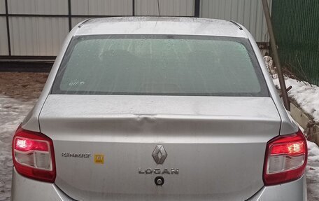 Renault Logan II, 2015 год, 500 000 рублей, 2 фотография