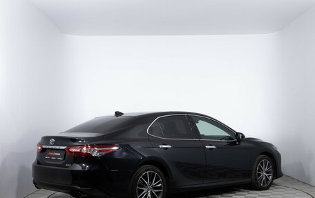 Toyota Camry, 2022 год, 3 590 000 рублей, 5 фотография