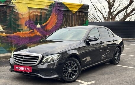 Mercedes-Benz E-Класс, 2017 год, 2 250 000 рублей, 2 фотография