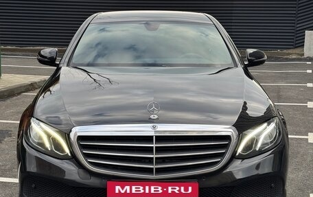 Mercedes-Benz E-Класс, 2017 год, 2 250 000 рублей, 5 фотография