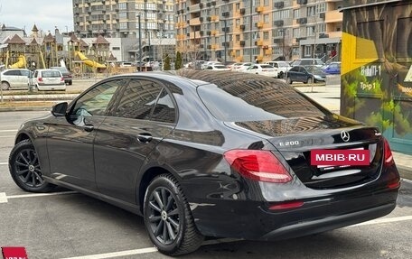 Mercedes-Benz E-Класс, 2017 год, 2 250 000 рублей, 6 фотография