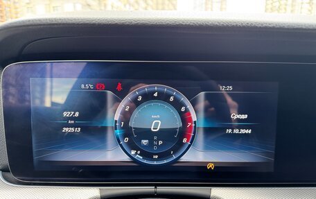Mercedes-Benz E-Класс, 2017 год, 2 250 000 рублей, 22 фотография