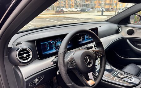 Mercedes-Benz E-Класс, 2017 год, 2 250 000 рублей, 20 фотография