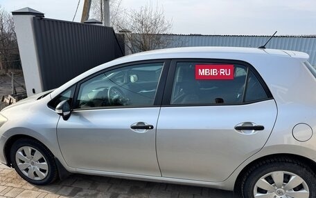 Toyota Auris II, 2011 год, 910 000 рублей, 5 фотография