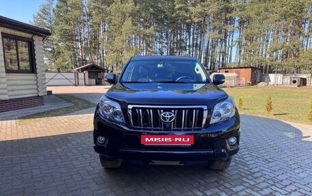 Toyota Land Cruiser Prado 150 рестайлинг 2, 2012 год, 3 050 000 рублей, 10 фотография