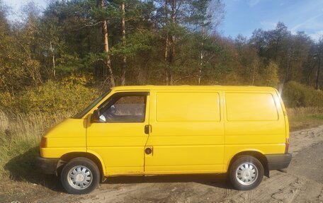 Volkswagen Transporter T4, 1993 год, 320 000 рублей, 2 фотография