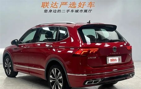 Volkswagen Tiguan II, 2021 год, 3 390 000 рублей, 5 фотография
