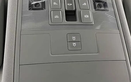 Volkswagen Tiguan II, 2021 год, 3 390 000 рублей, 16 фотография