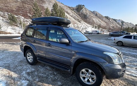 Toyota Land Cruiser Prado 120 рестайлинг, 2006 год, 2 390 000 рублей, 2 фотография