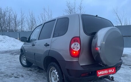 Chevrolet Niva I рестайлинг, 2013 год, 520 000 рублей, 3 фотография