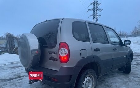 Chevrolet Niva I рестайлинг, 2013 год, 520 000 рублей, 4 фотография