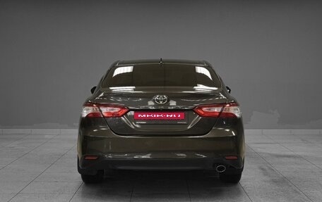 Toyota Camry, 2018 год, 2 699 000 рублей, 4 фотография