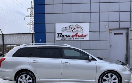 Toyota Avensis III рестайлинг, 2004 год, 697 000 рублей, 7 фотография