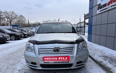 Toyota Avensis III рестайлинг, 2004 год, 697 000 рублей, 5 фотография