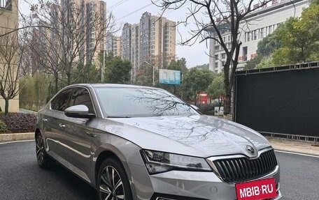 Skoda Superb III рестайлинг, 2024 год, 2 203 000 рублей, 3 фотография