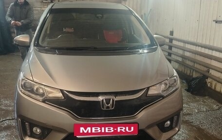 Honda Fit III, 2013 год, 980 000 рублей, 12 фотография