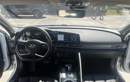 Hyundai Elantra, 2022 год, 1 205 000 рублей, 9 фотография