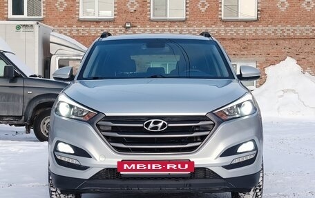 Hyundai Tucson III, 2017 год, 2 012 000 рублей, 2 фотография