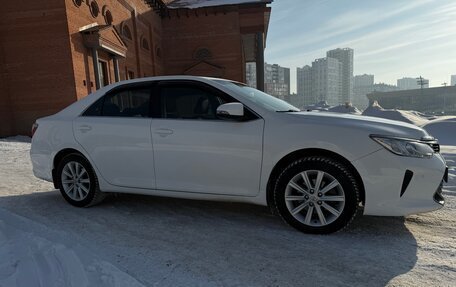 Toyota Camry, 2018 год, 1 800 000 рублей, 5 фотография