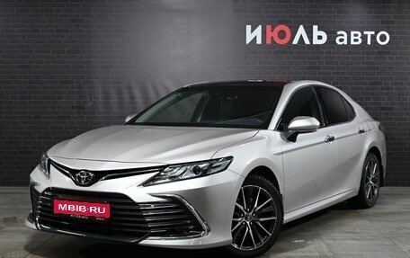 Toyota Camry, 2022 год, 4 280 000 рублей, 1 фотография