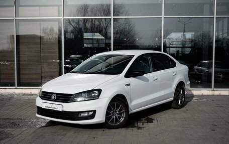 Volkswagen Polo VI (EU Market), 2017 год, 1 223 414 рублей, 2 фотография