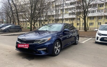 KIA Optima IV, 2019 год, 1 950 000 рублей, 2 фотография