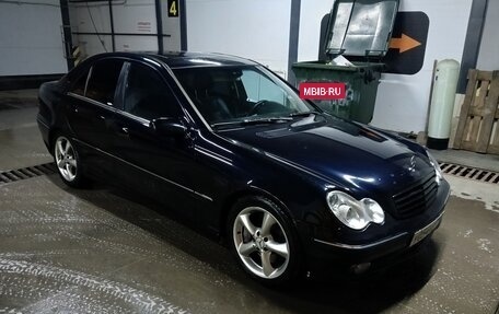 Mercedes-Benz C-Класс, 2004 год, 705 000 рублей, 4 фотография