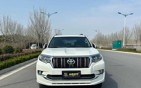 Toyota Land Cruiser Prado 150 рестайлинг 2, 2020 год, 5 300 000 рублей, 2 фотография
