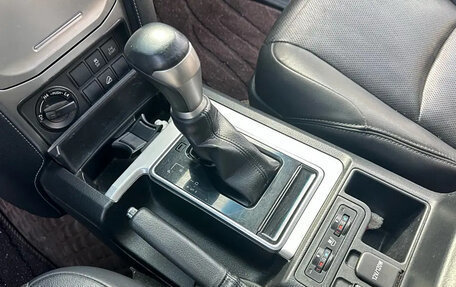 Toyota Land Cruiser Prado 150 рестайлинг 2, 2020 год, 5 300 000 рублей, 12 фотография
