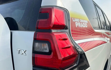 Toyota Land Cruiser Prado 150 рестайлинг 2, 2020 год, 5 300 000 рублей, 17 фотография