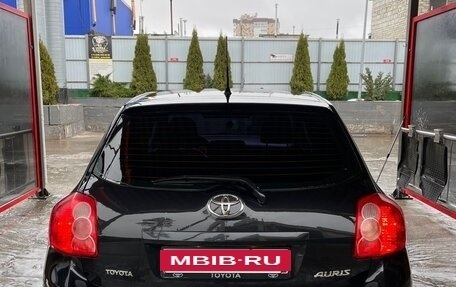 Toyota Auris II, 2009 год, 620 000 рублей, 3 фотография