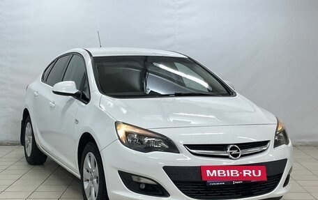 Opel Astra J, 2014 год, 899 000 рублей, 2 фотография