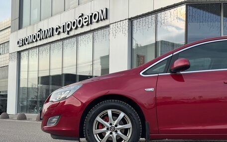 Opel Astra J, 2011 год, 770 000 рублей, 2 фотография