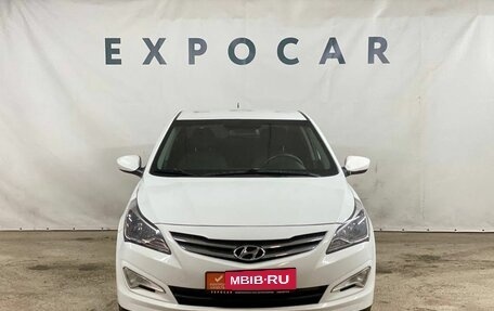 Hyundai Solaris II рестайлинг, 2015 год, 995 000 рублей, 2 фотография
