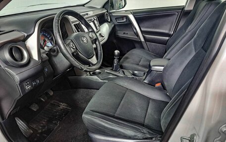 Toyota RAV4, 2013 год, 1 690 000 рублей, 16 фотография