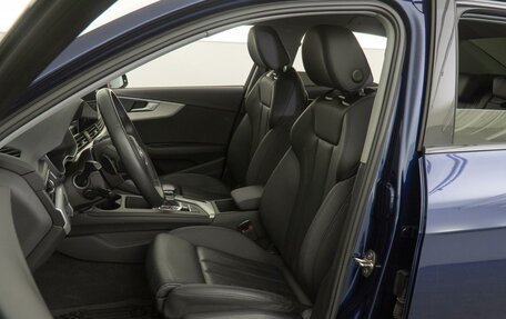 Audi A4, 2021 год, 3 887 000 рублей, 10 фотография