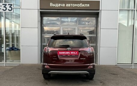 Toyota RAV4, 2017 год, 1 785 000 рублей, 6 фотография