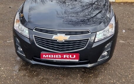 Chevrolet Cruze II, 2013 год, 800 000 рублей, 10 фотография