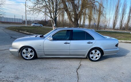 Mercedes-Benz E-Класс, 1997 год, 390 000 рублей, 13 фотография