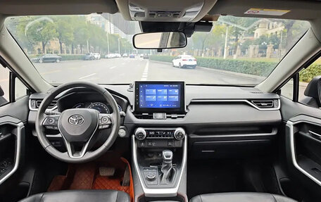 Toyota RAV4, 2021 год, 3 100 123 рублей, 12 фотография